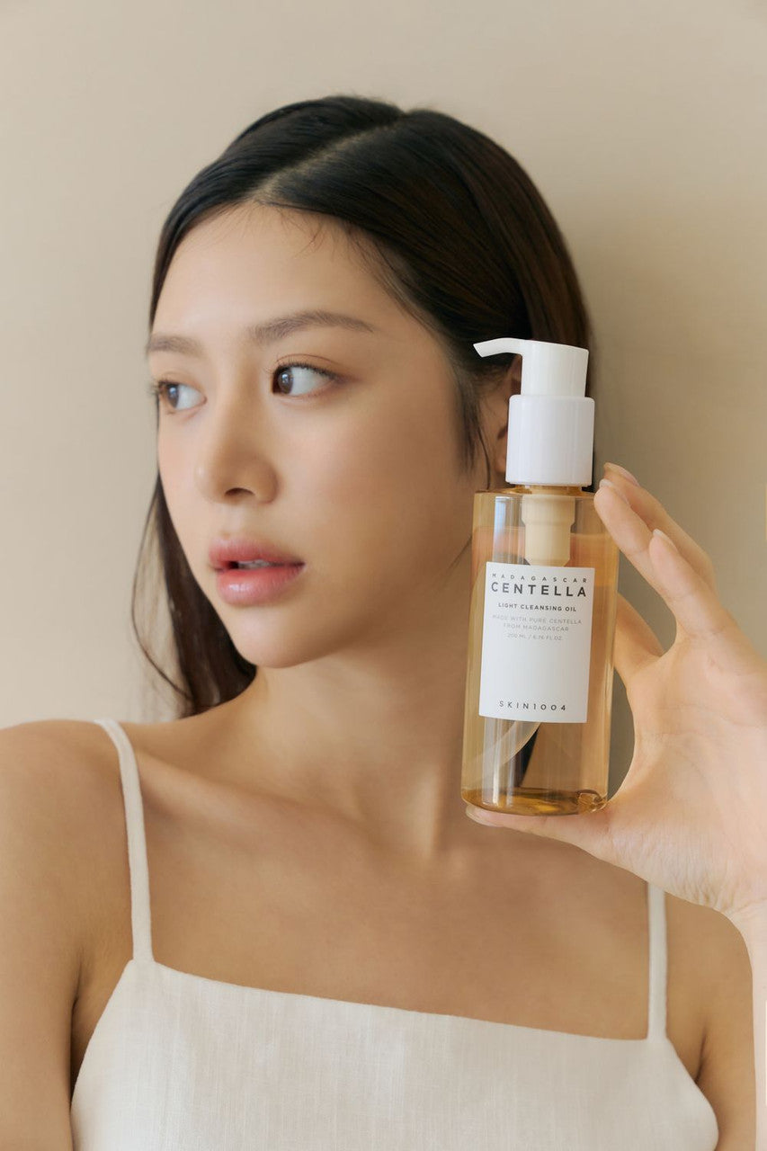 SKIN 1004: Madagascar Centella Light Cleansing Oil